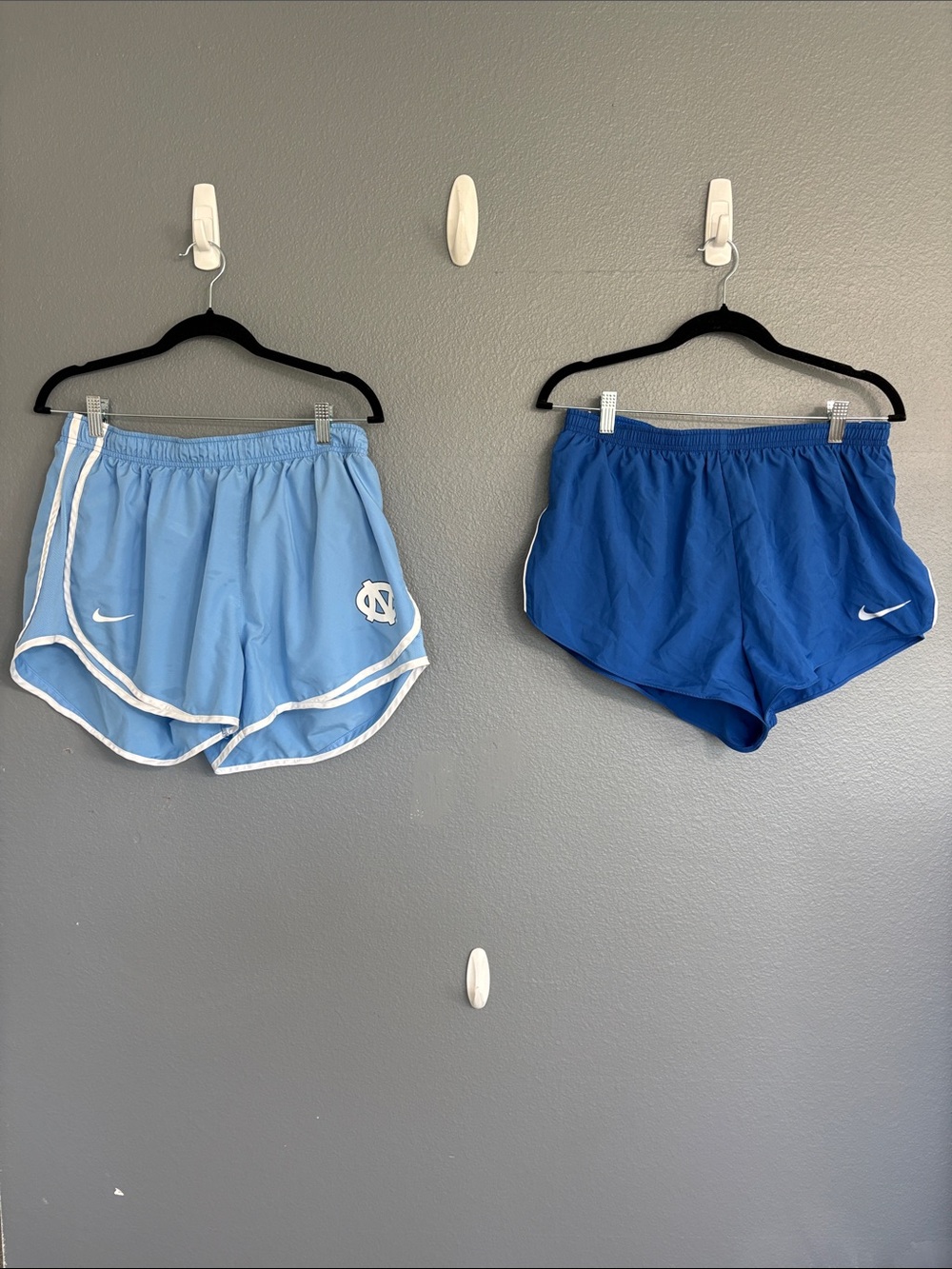 Nike Women’s Dri-Fit Athletic Shorts - Light Blue & Blue size XL